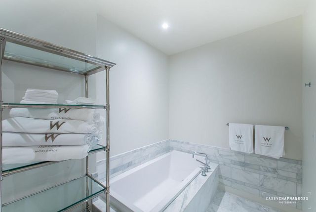210 Lavaca ST 1910, Austin, TX 78701