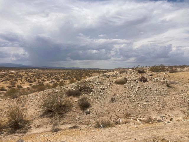 0 Sunnyhill Rd, Joshua Tree, CA 92252