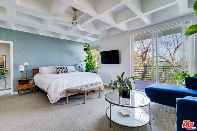 467 Canyon Vista Drive, Los Angeles, CA 90065