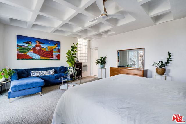 467 Canyon Vista Drive, Los Angeles, CA 90065