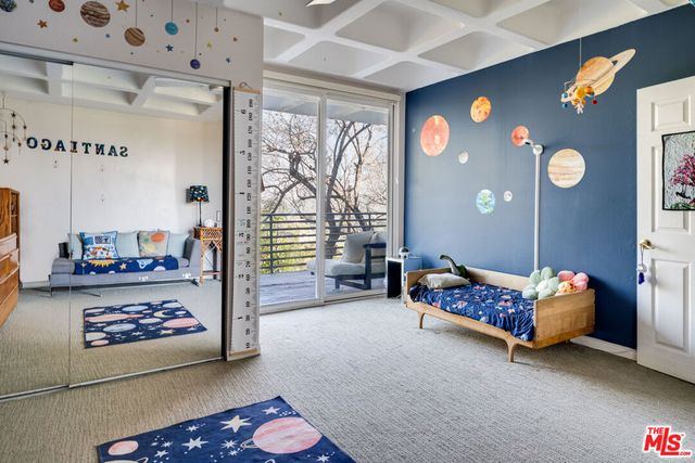 467 Canyon Vista Drive, Los Angeles, CA 90065