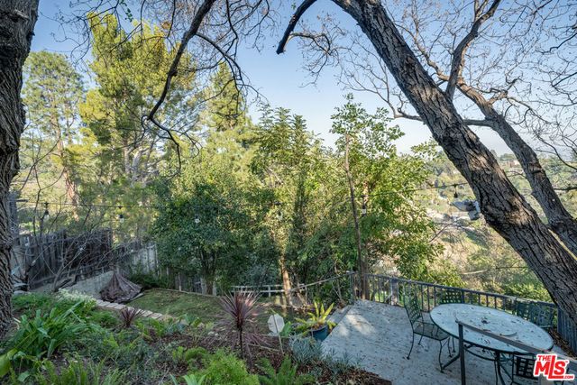 467 Canyon Vista Drive, Los Angeles, CA 90065