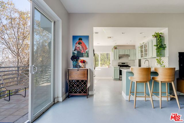 467 Canyon Vista Drive, Los Angeles, CA 90065