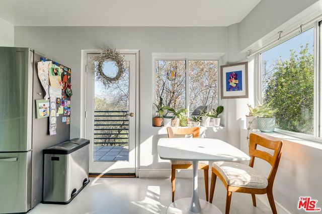 467 Canyon Vista Drive, Los Angeles, CA 90065