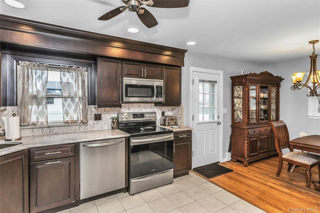 195 Nims Avenue, West Babylon, NY 11704