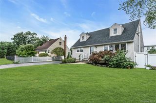 195 Nims Avenue, West Babylon, NY 11704