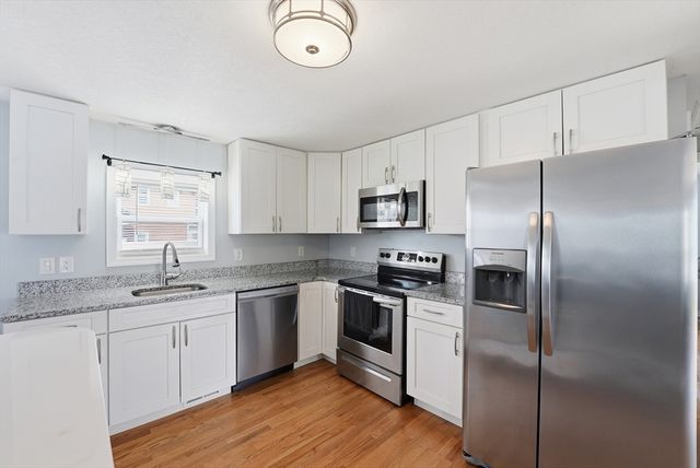 54 Shaw Park Ave, Chicopee, MA 01013