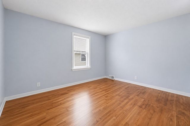 54 Shaw Park Ave, Chicopee, MA 01013