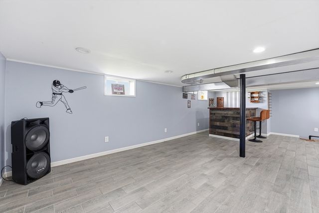 54 Shaw Park Ave, Chicopee, MA 01013
