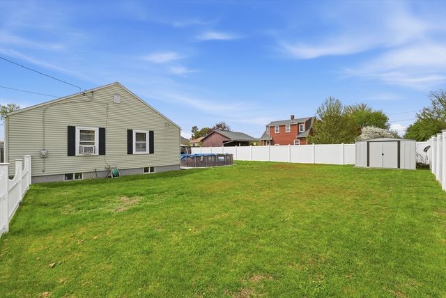 54 Shaw Park Ave, Chicopee, MA 01013