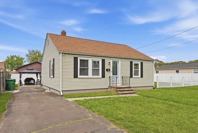 54 Shaw Park Ave, Chicopee, MA 01013