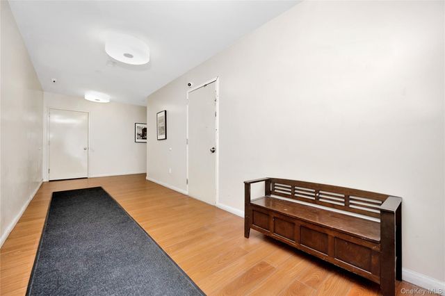 172-18 Jamaica Avenue 5D, Jamaica, NY 11432