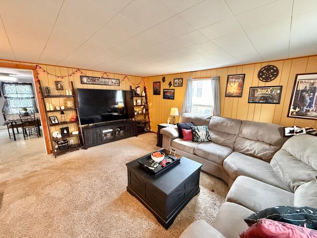 503 S 3rd Street, Oregon, IL 61061