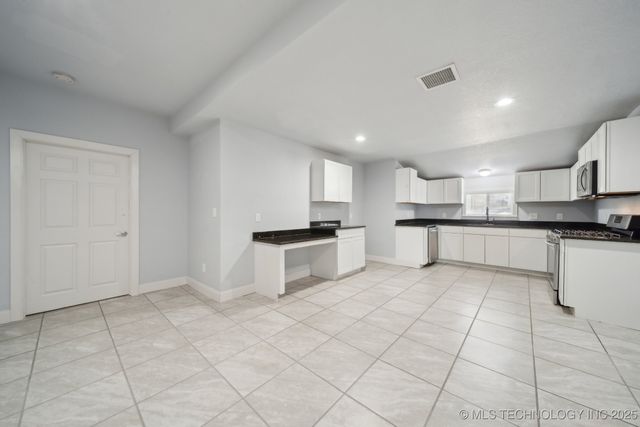 13433 S 125th East Avenue, Broken Arrow, OK 74011