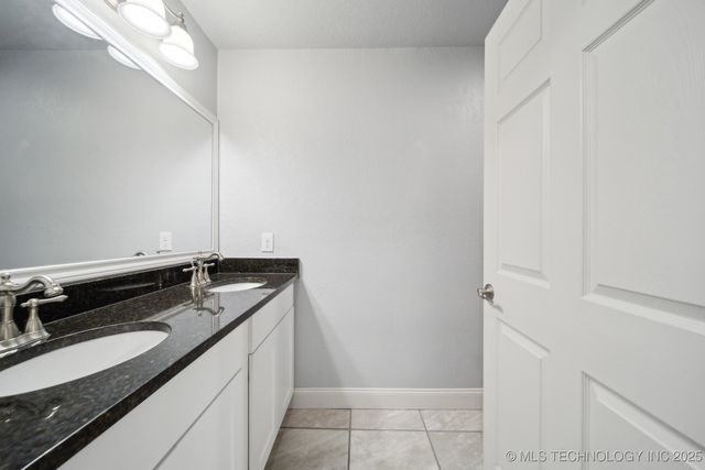 13433 S 125th East Avenue, Broken Arrow, OK 74011