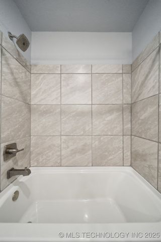 13433 S 125th East Avenue, Broken Arrow, OK 74011