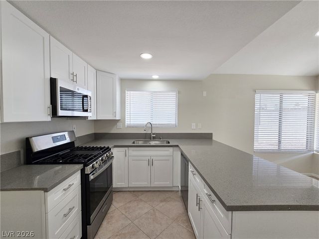 908 Coral Isle Way, Las Vegas, NV 89108