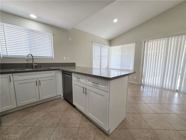 908 Coral Isle Way, Las Vegas, NV 89108