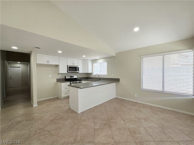 908 Coral Isle Way, Las Vegas, NV 89108