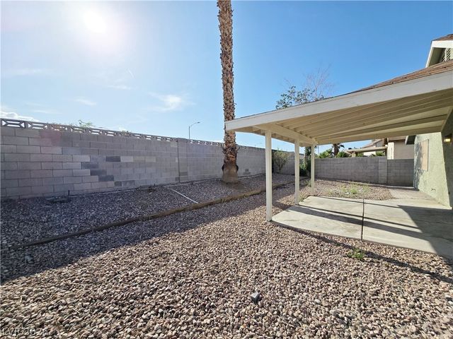 908 Coral Isle Way, Las Vegas, NV 89108