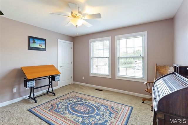 28 Twinleaf Court, St Peters, MO 63376