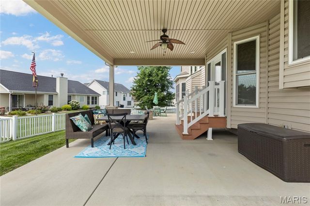 28 Twinleaf Court, St Peters, MO 63376