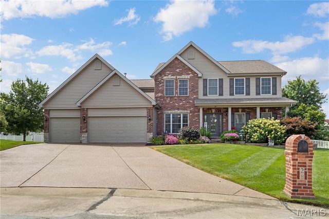 28 Twinleaf Court, St Peters, MO 63376