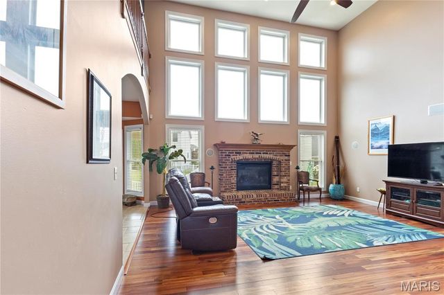 28 Twinleaf Court, St Peters, MO 63376