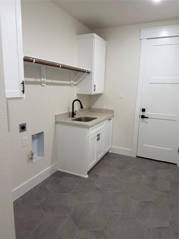 258 Monterrey Road, Montgomery, TX 77356