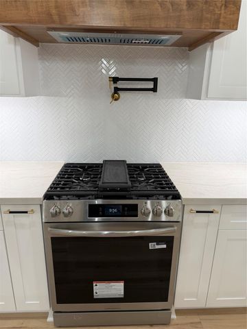 258 Monterrey Road, Montgomery, TX 77356