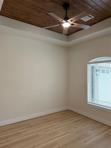 258 Monterrey Road, Montgomery, TX 77356