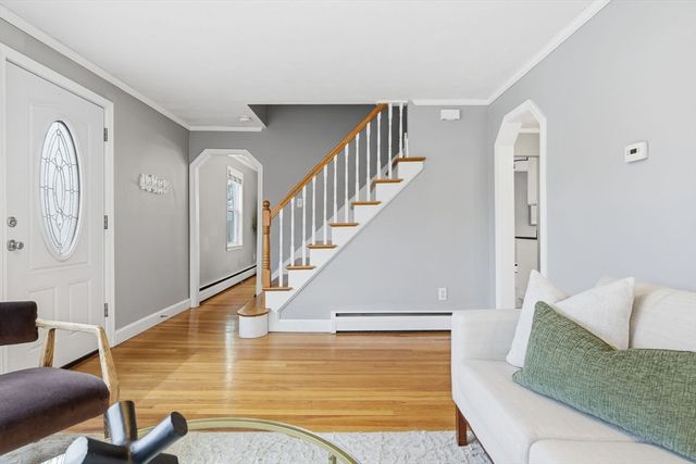 5 Baker St, Boston, MA 02132