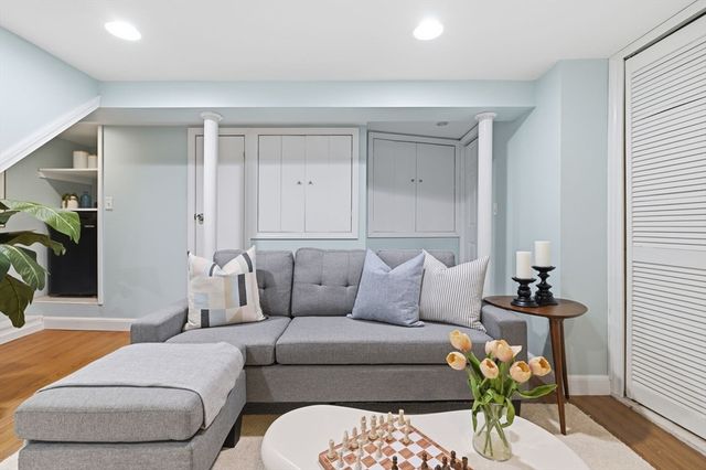 5 Baker St, Boston, MA 02132