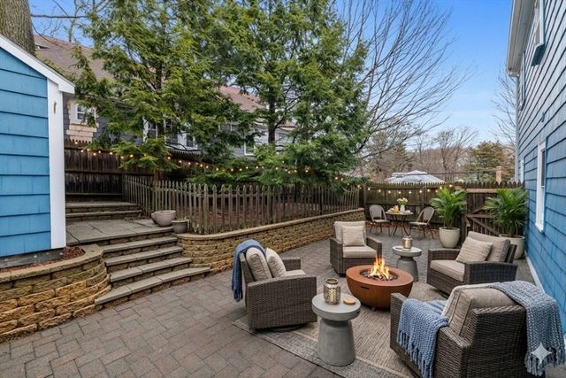 5 Baker St, Boston, MA 02132