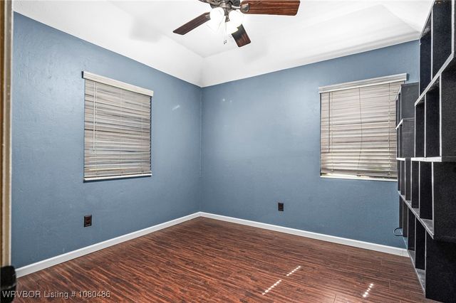 516 Loop West, Roland, OK 74954