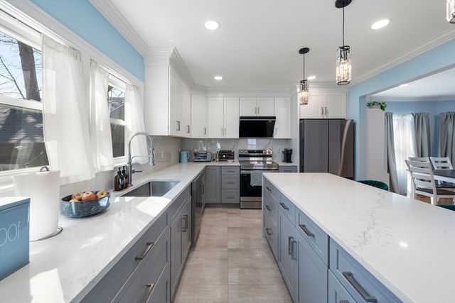 11 Birchbrow Avenue, Weymouth, MA 02191