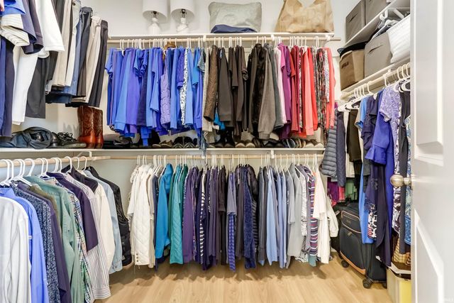 5484 Abbe Wood Drive, Newburgh, IN 47630