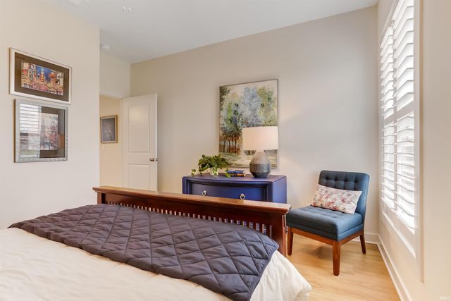 5484 Abbe Wood Drive, Newburgh, IN 47630