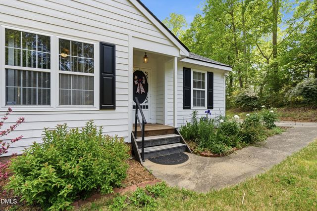 129 Bristol Court, Youngsville, NC 27596