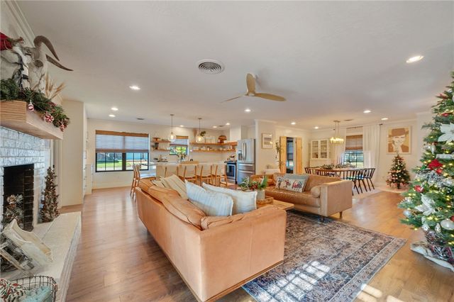 3700 Tanglewood Drive, Bryan, TX 77802