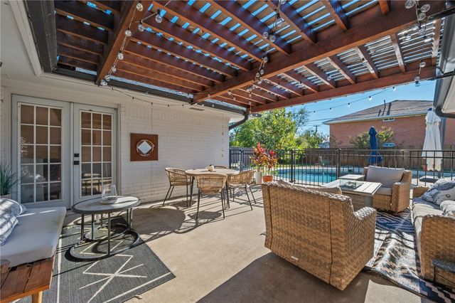 3700 Tanglewood Drive, Bryan, TX 77802