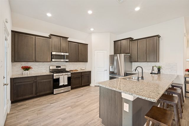 11316 Bullion Way, Aubrey, TX 76227