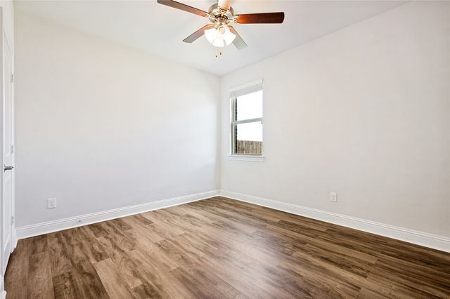 11316 Bullion Way, Aubrey, TX 76227