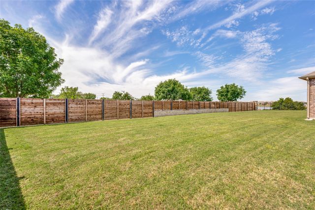 11316 Bullion Way, Aubrey, TX 76227
