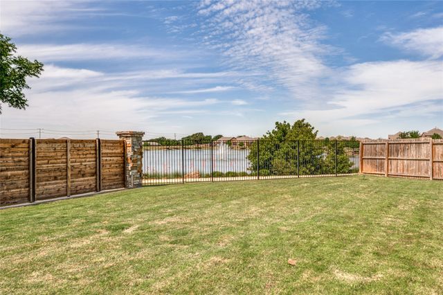 11316 Bullion Way, Aubrey, TX 76227