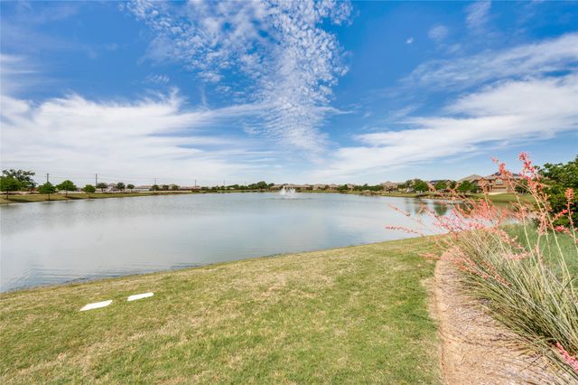 11316 Bullion Way, Aubrey, TX 76227