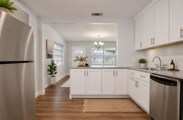 438 CALIFORNIA AVENUE, St Cloud, FL 34769