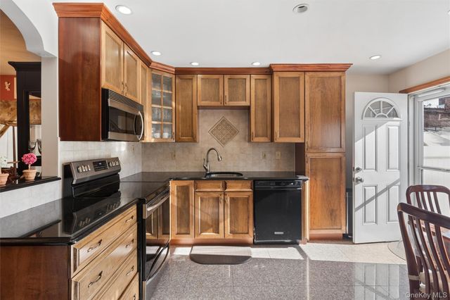 33-22 Jordan Street, Flushing, NY 11358
