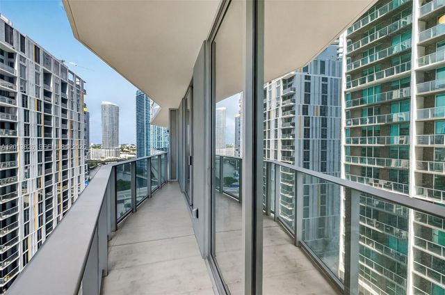 77 SE 5th Street 1908, Miami, FL 33131