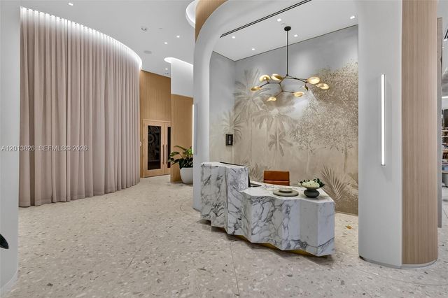77 SE 5th Street 1908, Miami, FL 33131
